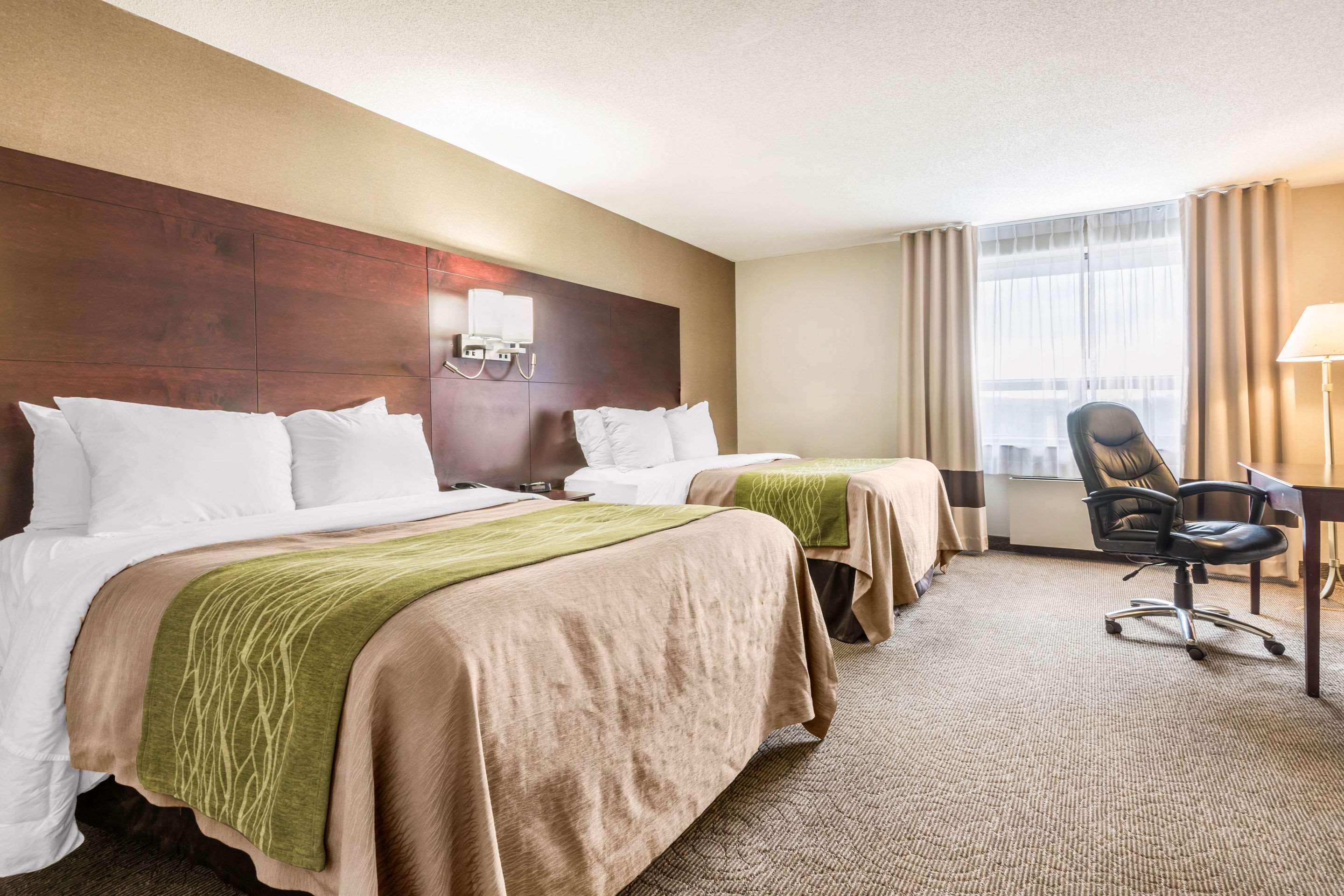 Comfort Inn & Suites Barrie Extérieur photo