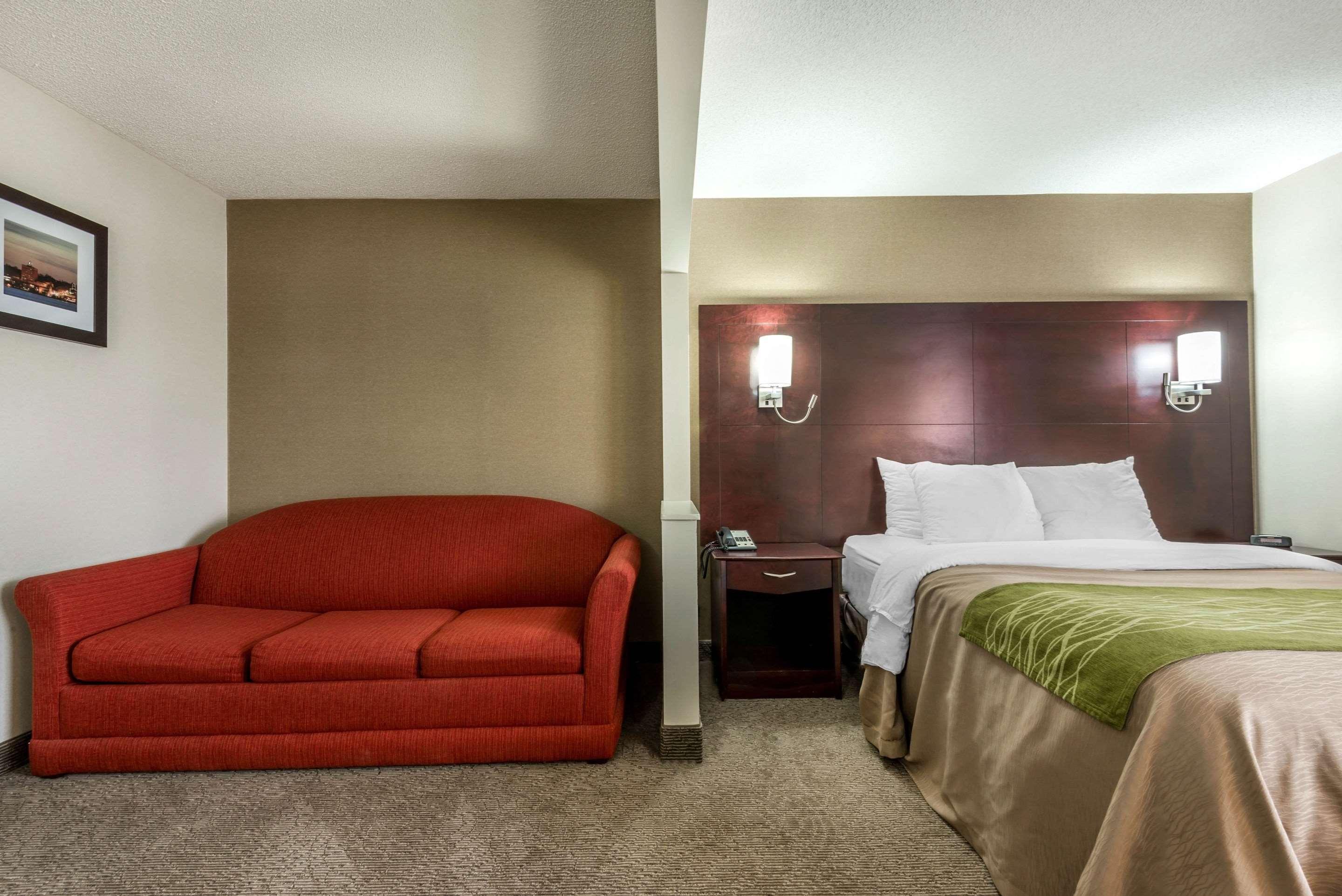 Comfort Inn & Suites Barrie Extérieur photo