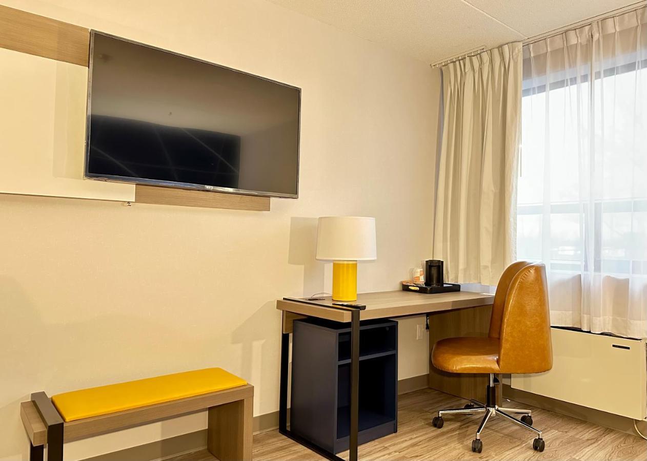 Comfort Inn & Suites Barrie Extérieur photo