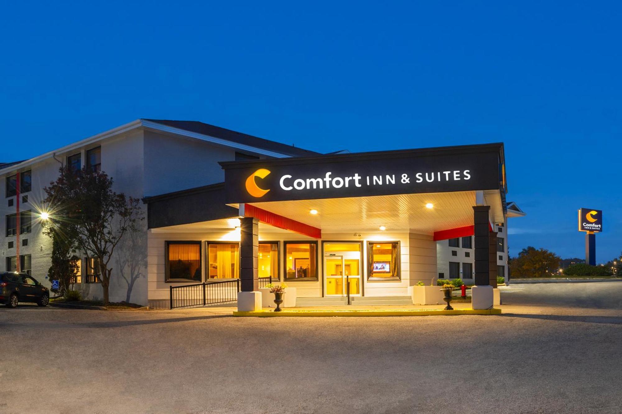 Comfort Inn & Suites Barrie Extérieur photo