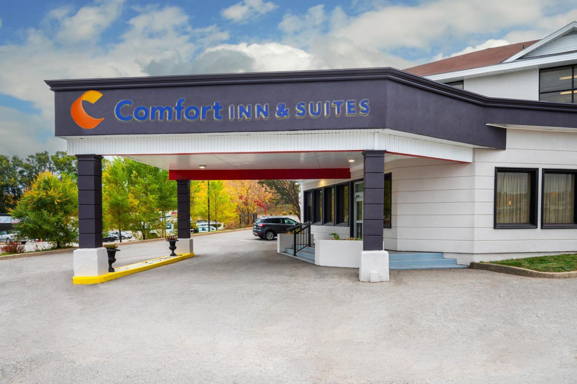 Comfort Inn & Suites Barrie Extérieur photo