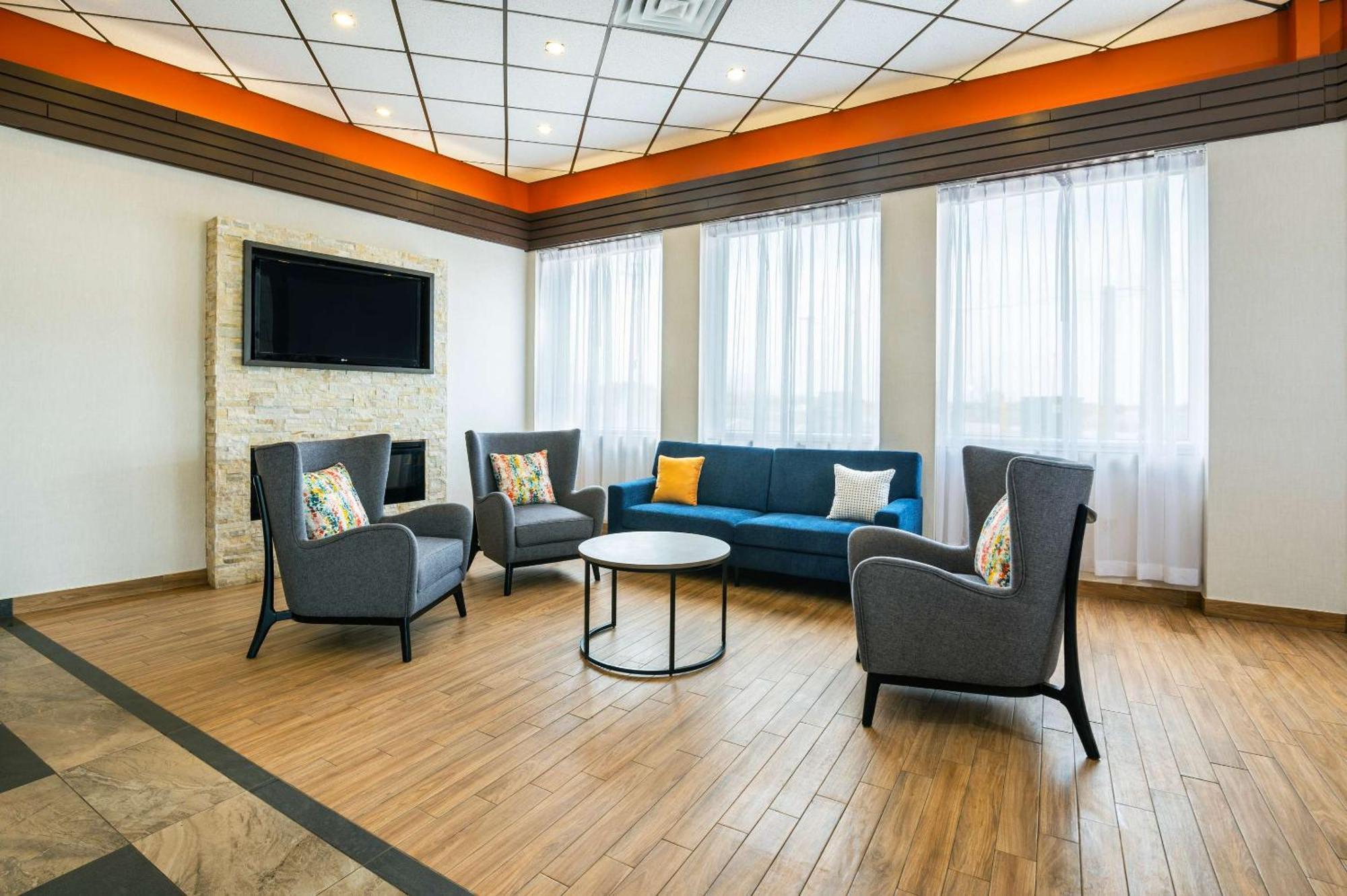 Comfort Inn & Suites Barrie Extérieur photo